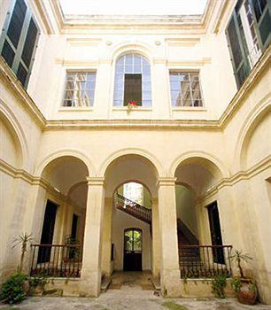 Couette-café L'orangerie D'epoque Lecce